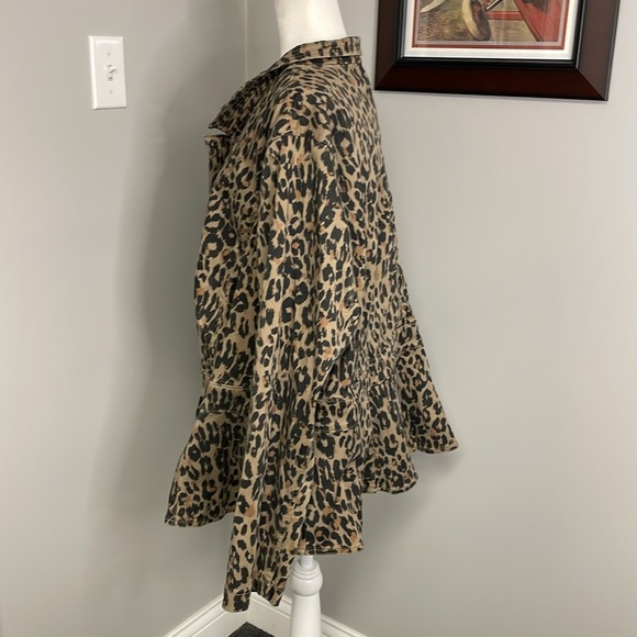 Lane Bryant Leopard Print Sateen Peplum Jacket 28 NWT - Picture 4 of 7